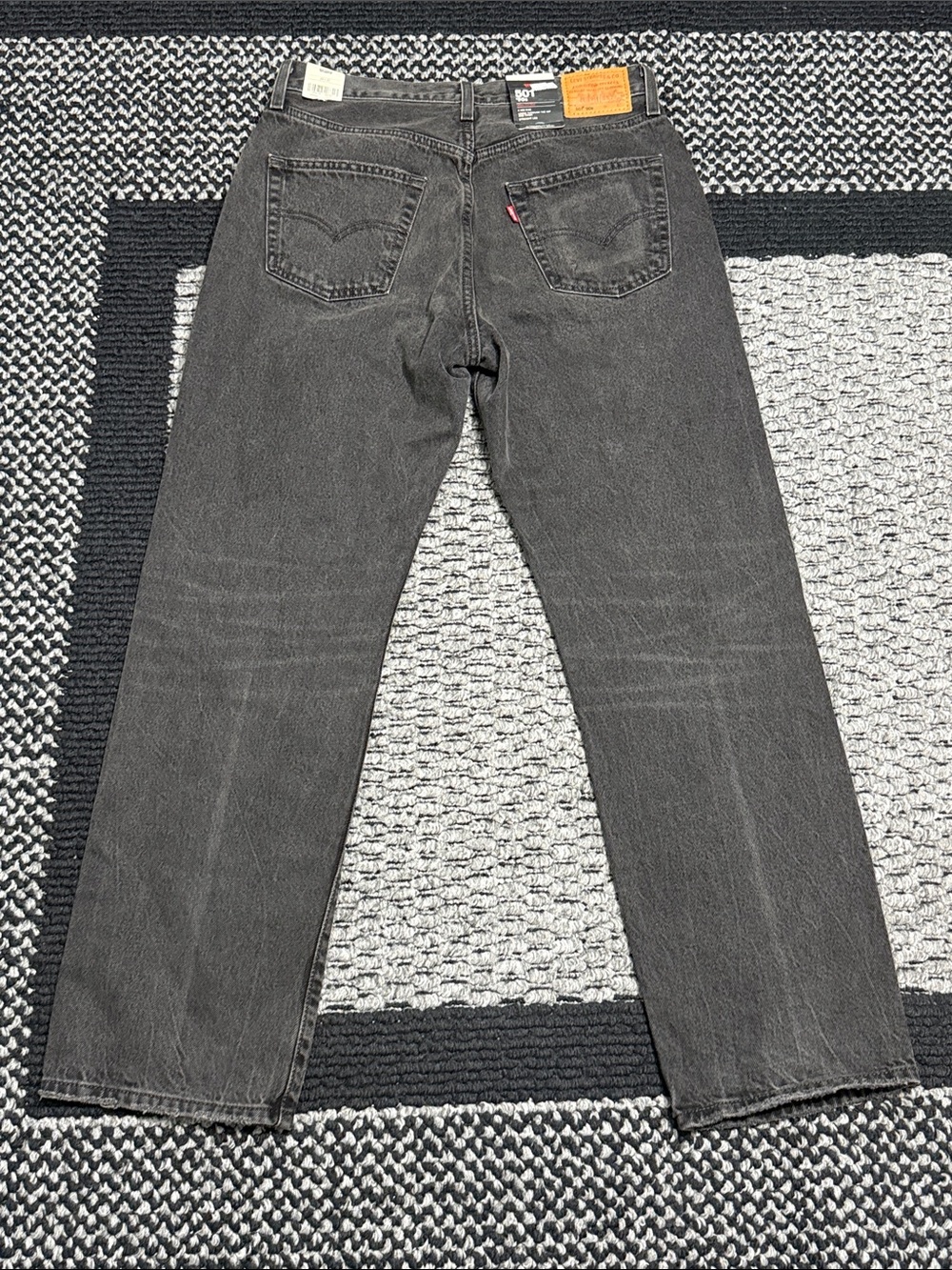 Levi's Premium 501 '90s Jeans Sz 29 NWT Faded Black Straight Leg Distressed Hem - Picture 2 of 8